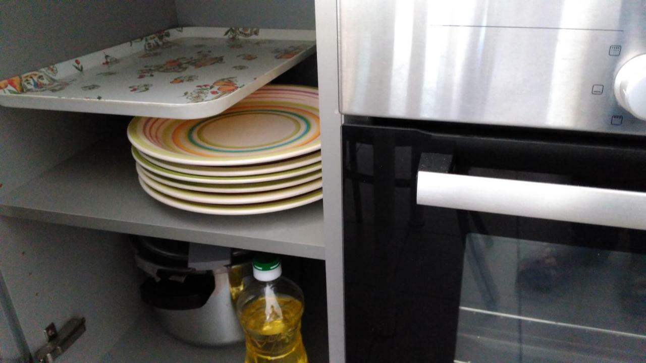 Appartement F3 Avec Parking Privee 圣普列斯特 外观 照片