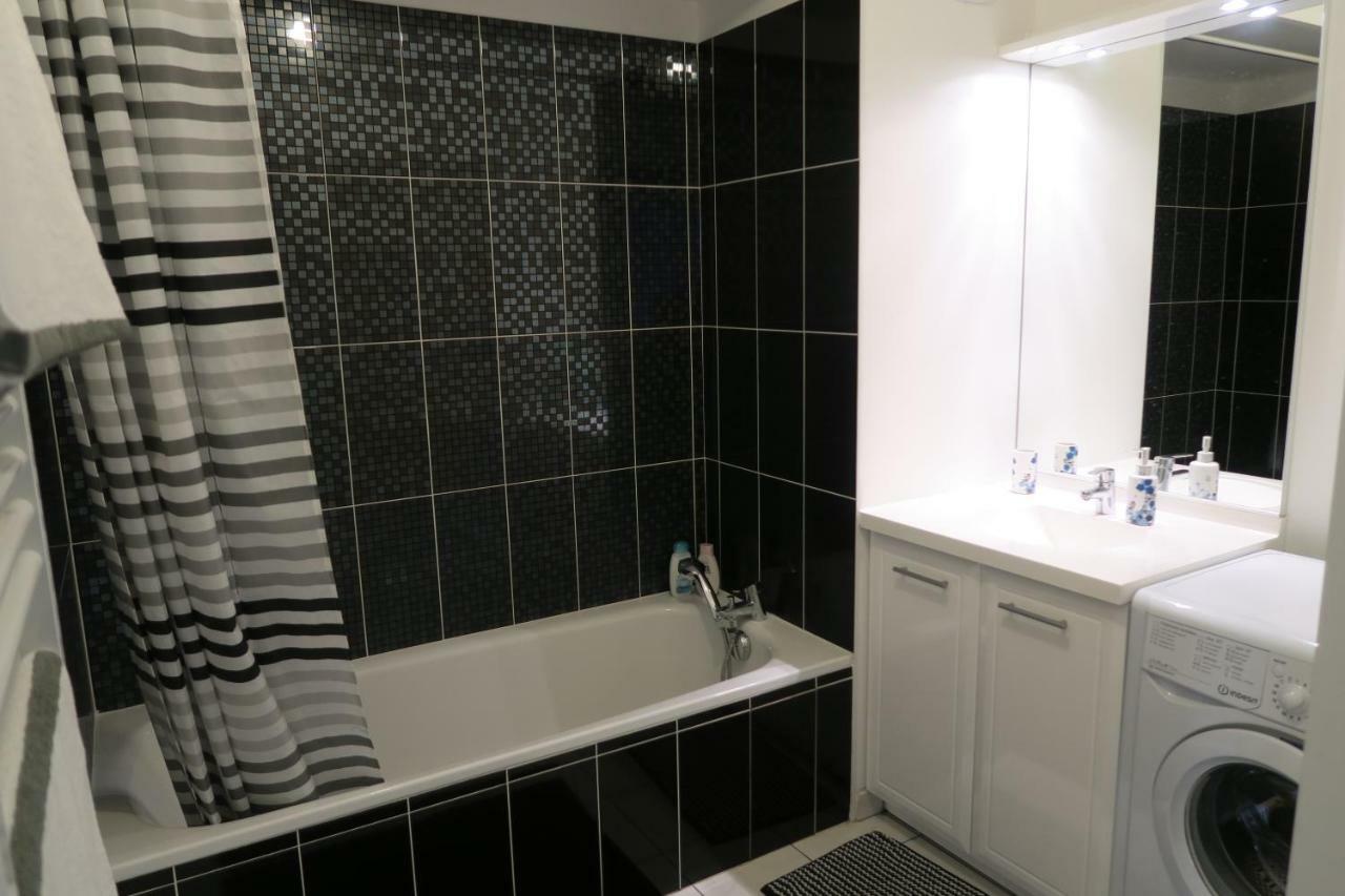 Appartement F3 Avec Parking Privee 圣普列斯特 外观 照片