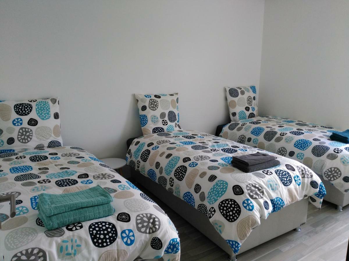Appartement F3 Avec Parking Privee 圣普列斯特 外观 照片
