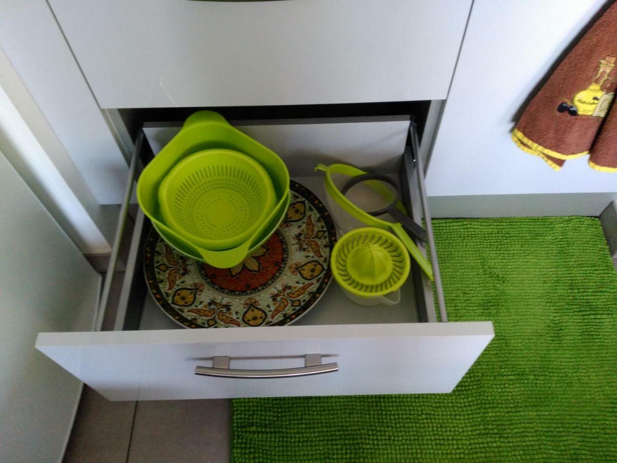 Appartement F3 Avec Parking Privee 圣普列斯特 外观 照片