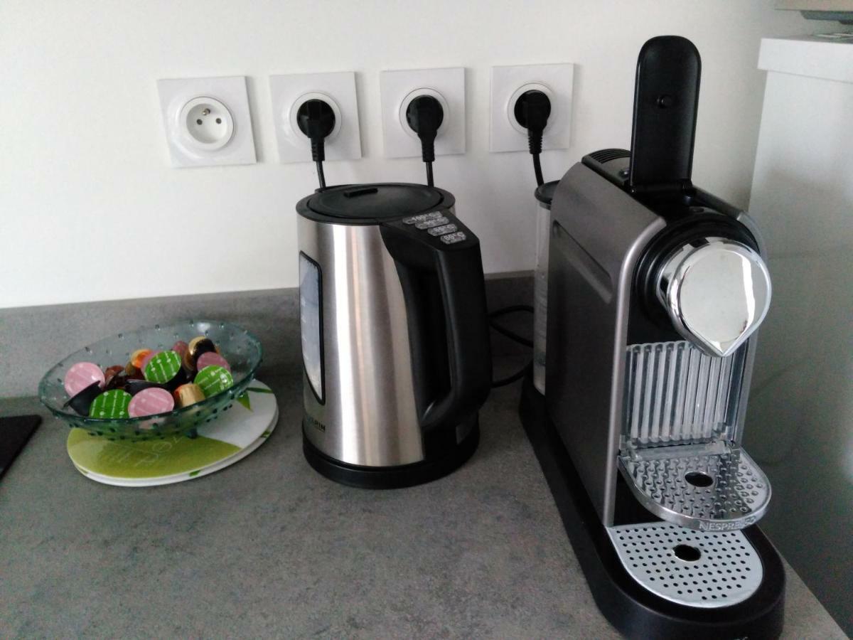 Appartement F3 Avec Parking Privee 圣普列斯特 外观 照片